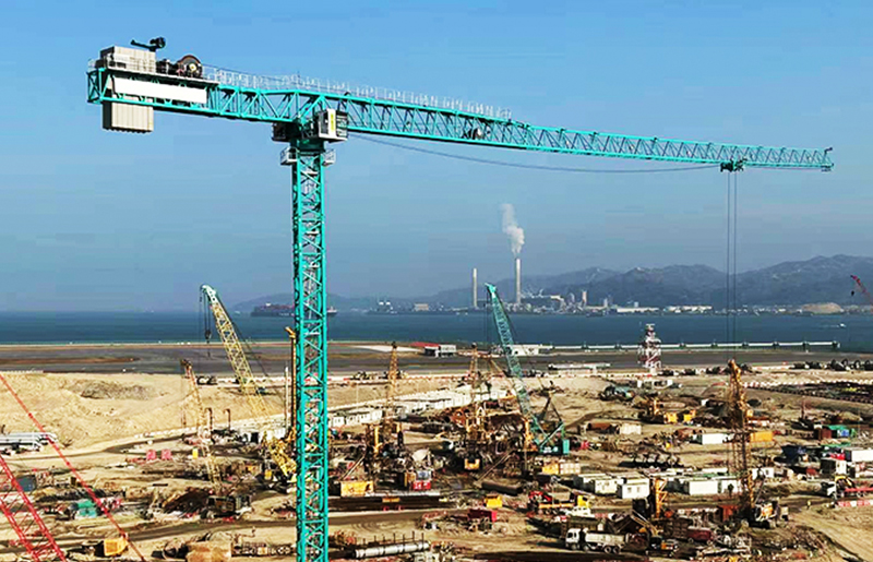 R1000 working at Hong Kong International Airport